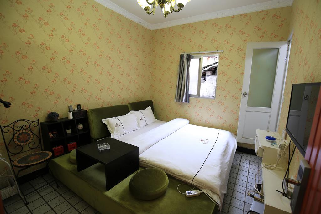 Fenghuang 1St Apartment Fenghuang County Exterior photo